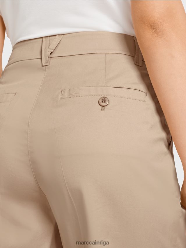 apģērbs dziļas smiltis VRBHXD658 Marc Cain smalki šorti sievišķīgā piegriezumā