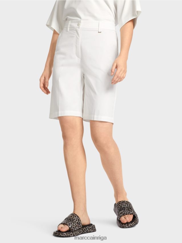 apģērbs gandrīz balts VRBHXD679 Marc Cain smalki šorti sievišķīgā piegriezumā