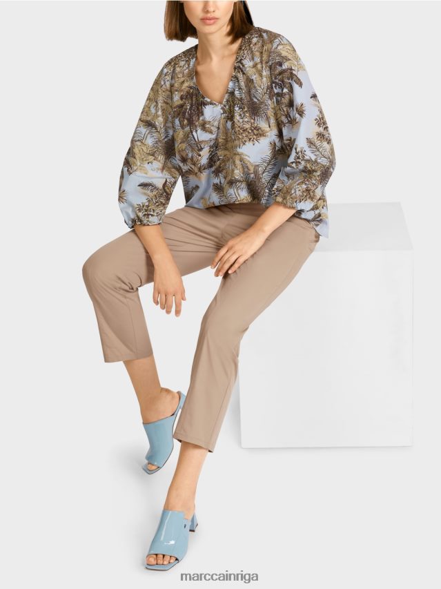 apģērbs gaiši pūderzils VRBHXD965 Marc Cain blūzes stila tops ar plaukstas motīvu