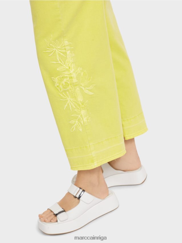 apģērbs citrona piliens VRBHXD793 Marc Cain izšūti \"rethink together\" džinsi