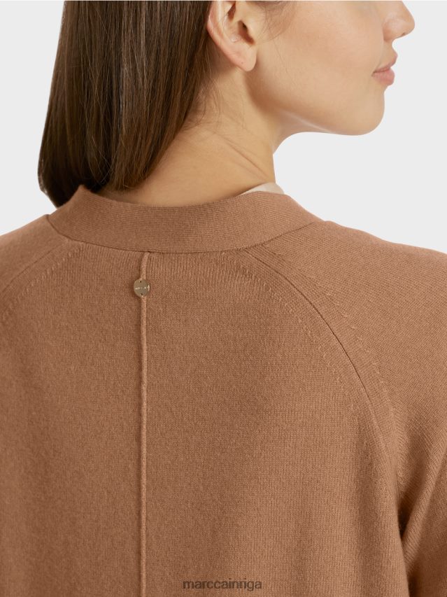 apģērbs kamielis VRBHXD437 Marc Cain elegants jaciņš ar šķēlumiem sānos