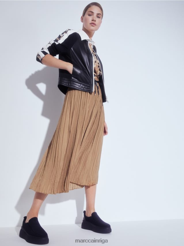 apģērbs melns un balts VRBHXD422 Marc Cain jaka materiālu maisījumā