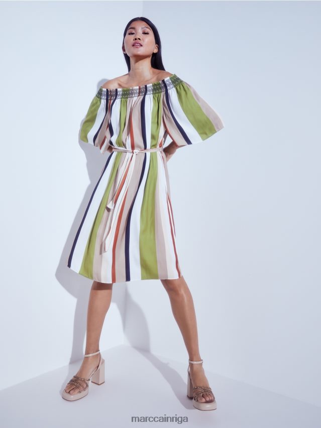 apģērbs dziļi olīvzaļa VRBHXD87 Marc Cain reglāna kleita ar vertikālām svītrām