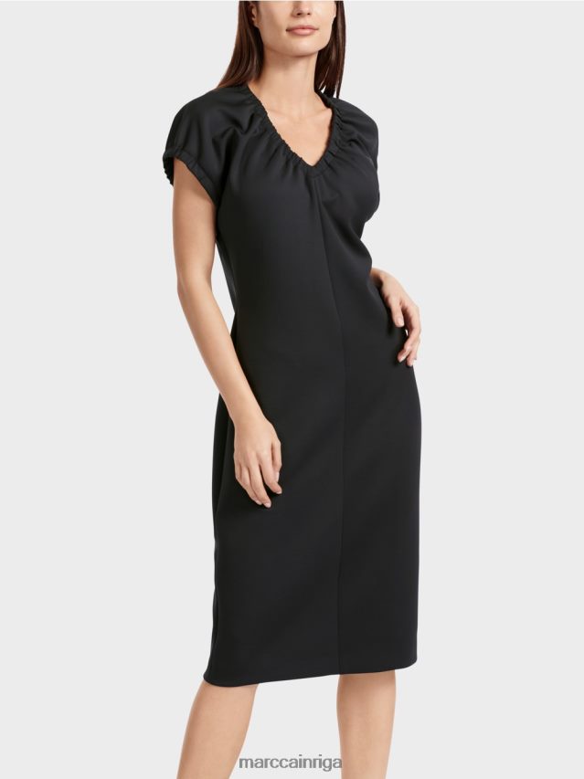 apģērbs melns VRBHXD34 Marc Cain pieguļoša kleita ar v veida kakla izgriezumu