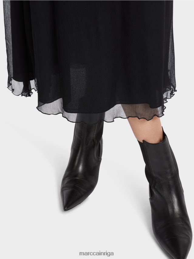 apģērbs melns VRBHXD6 Marc Cain rotaļīga kleita no krokaina šifona