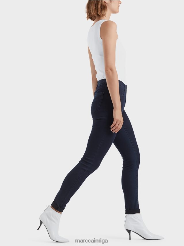 apģērbs balts VRBHXD1485 Marc Cain smalkas rievotas tvertnes augšdaļa