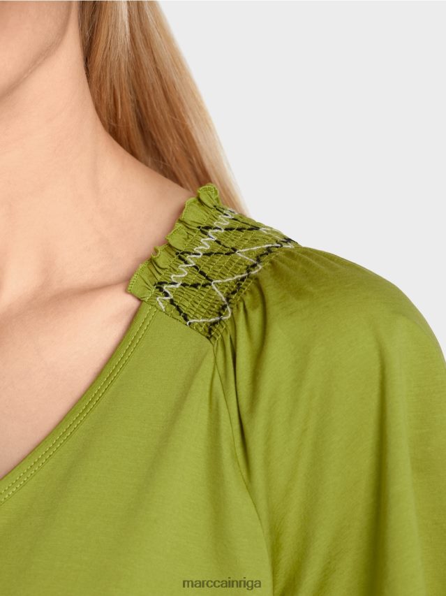 apģērbs dziļi olīvzaļa VRBHXD1404 Marc Cain t-krekls ar raglānu