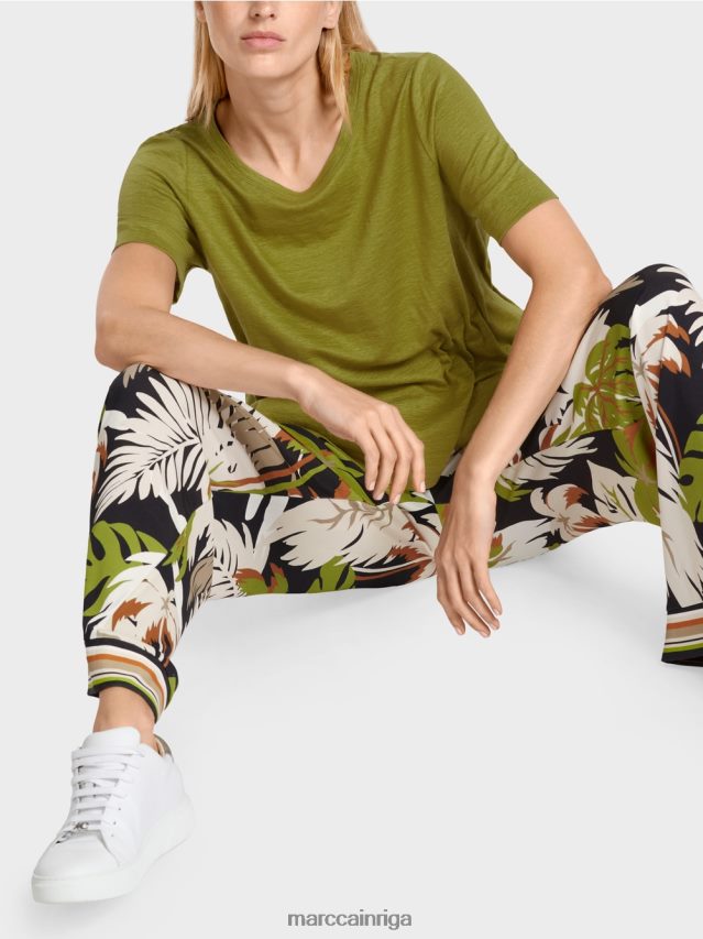 apģērbs dziļi olīvzaļa VRBHXD1406 Marc Cain pieguļošs lina t-krekls