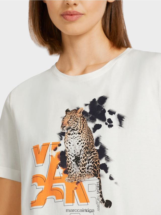 apģērbs gandrīz balts VRBHXD1431 Marc Cain t-krekls ar leoparda un burtu apdruku