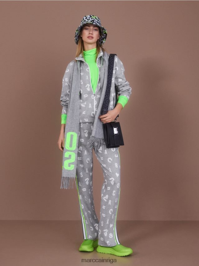 apģērbs spilgti šokējoši zaļš VRBHXD1309 Marc Cain augumu pieguļošs krekls ar garām piedurknēm