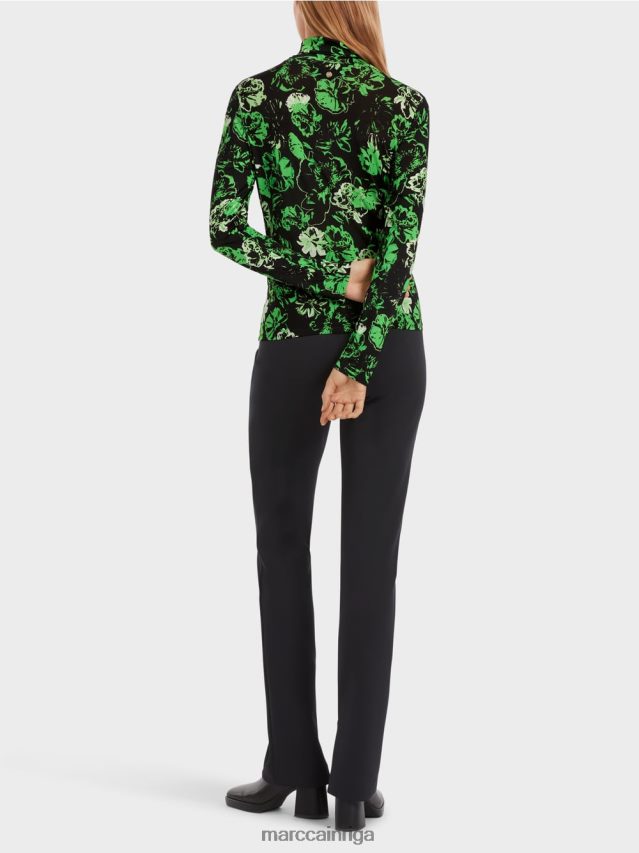 apģērbs tumši ābolu zaļš VRBHXD1252 Marc Cain T-krekls ar izliektu kakla izgriezumu ar ziedu dizainu