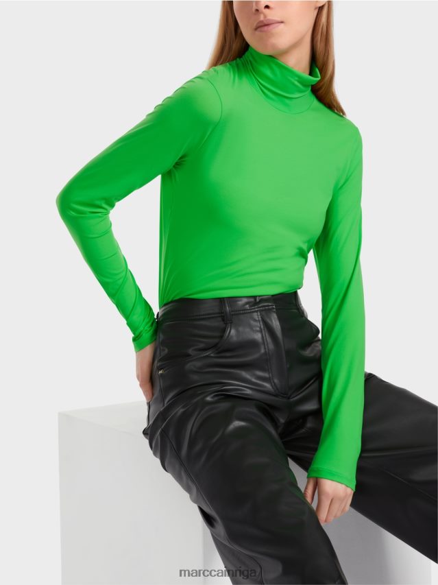 apģērbs tumši ābolu zaļš VRBHXD1253 Marc Cain t-krekls ar izliektu kakla izgriezumu