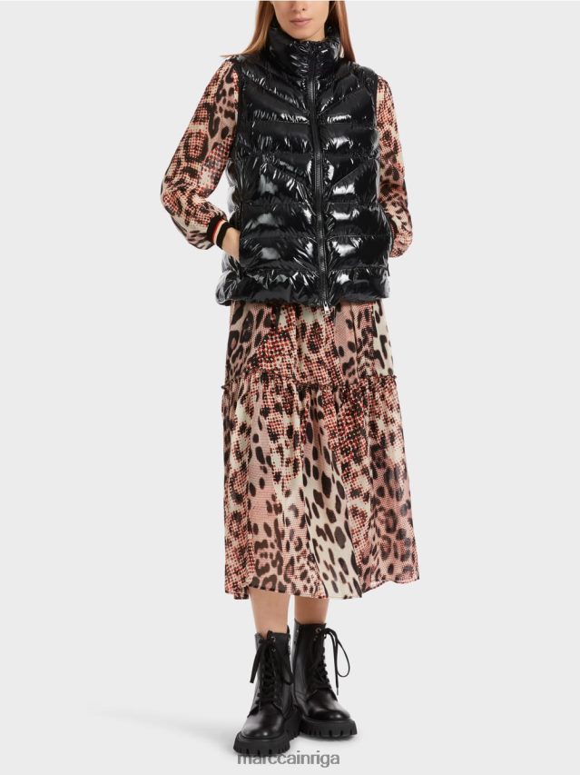 apģērbs melns VRBHXD237 Marc Cain stepēta veste ar 3 m biezumu