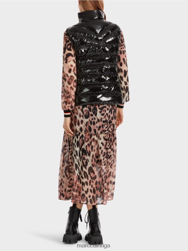 apģērbs melns VRBHXD237 Marc Cain stepēta veste ar 3 m biezumu