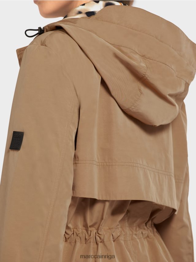 apģērbs viegla kafija VRBHXD281 Marc Cain mētelis ar kapuci