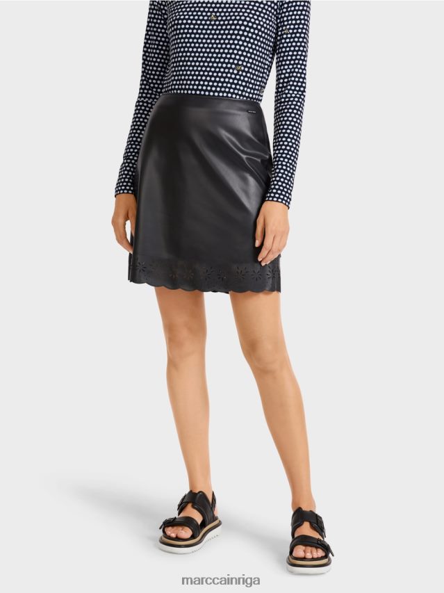 apģērbs melns VRBHXD506 Marc Cain uzliesmojoši mini svārki no mākslīgās ādas