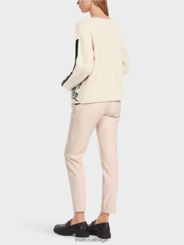 apģērbs mandeļu zieds VRBHXD1066 Marc Cain džemperis ar trikotāžas motīvu