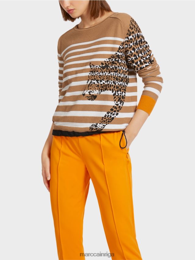 apģērbs viegla kafija VRBHXD1181 Marc Cain svītrains džemperis \"adīts Vācijā\"