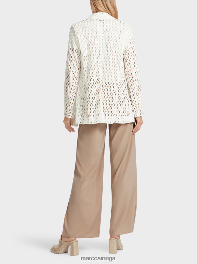 apģērbs gandrīz balts VRBHXD189 Marc Cain žakete ar perforētu rakstu