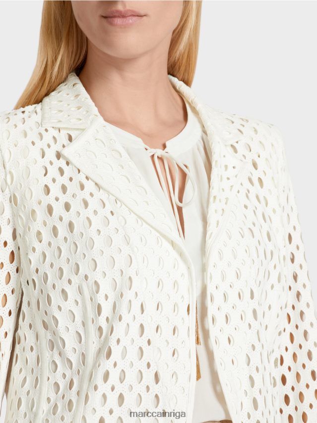 apģērbs gandrīz balts VRBHXD189 Marc Cain žakete ar perforētu rakstu