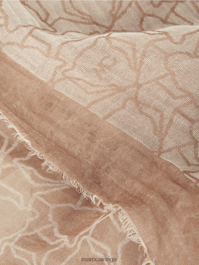 piederums kamielis VRBHXD1745 Marc Cain šalle stilizētā leoparda galvas dizainā