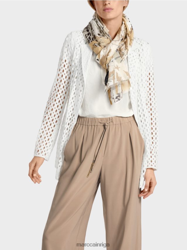 piederums panna cotta VRBHXD1721 Marc Cain šalle ar kolāžas motīvu