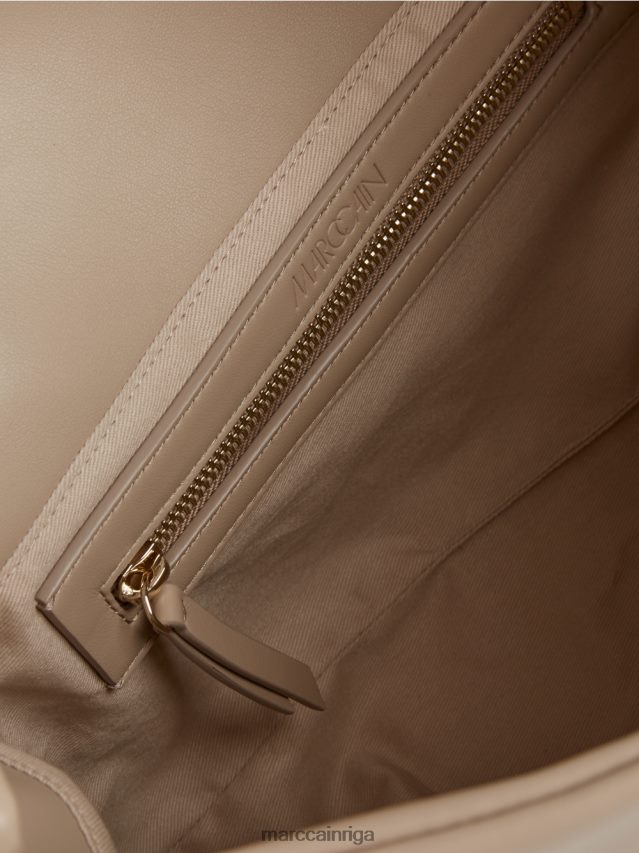 piederums dziļas smiltis VRBHXD1526 Marc Cain plecu soma ar savītu rokturi