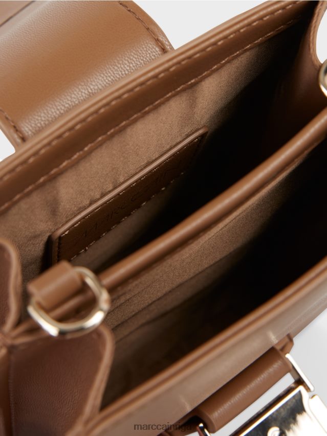 piederums spilgts īriss VRBHXD1499 Marc Cain crossbody soma gareniskā formātā